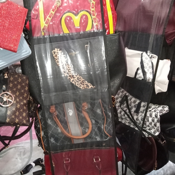 Shoes and purses - Picture 9 of 15